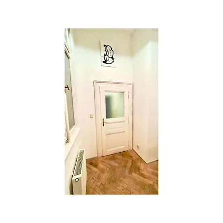 Apartmán Center Of 369 *