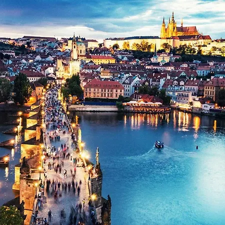 Apartment Center Of 369 Prague