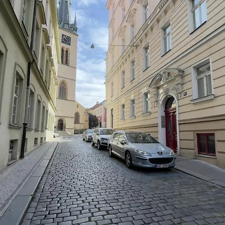 Center Of 369 Apartment