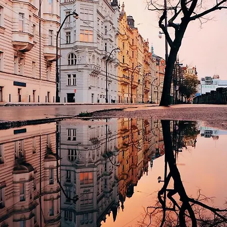 Apartment Center Of 369 Prague