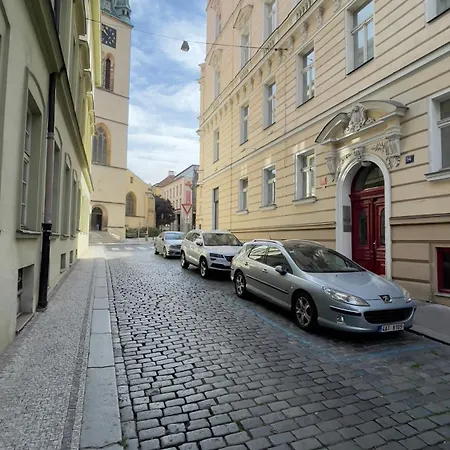 Apartment Center Of 369 Prague